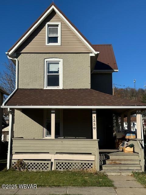 view of front facade featuring a porch