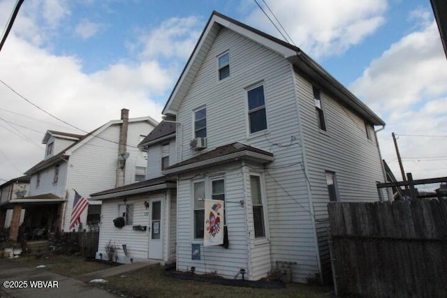 view of front of home