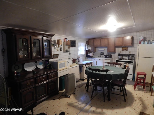 dining area with radiator heating unit