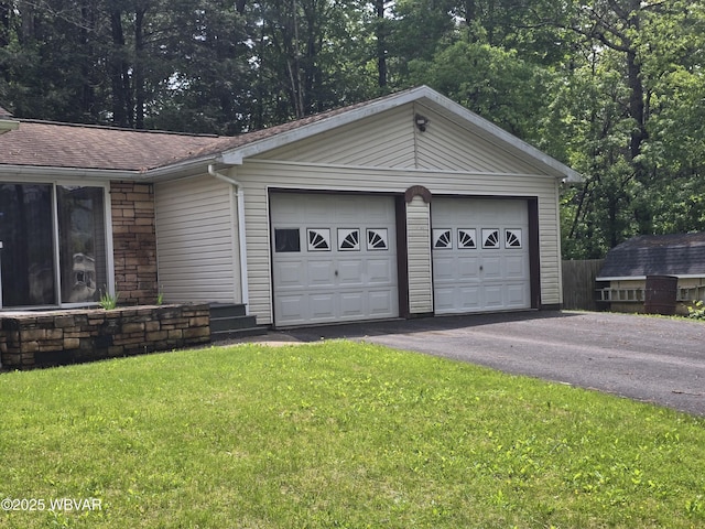 4316 Pine Mountain Rd, Jersey Shore, PA 17740 - view of garage