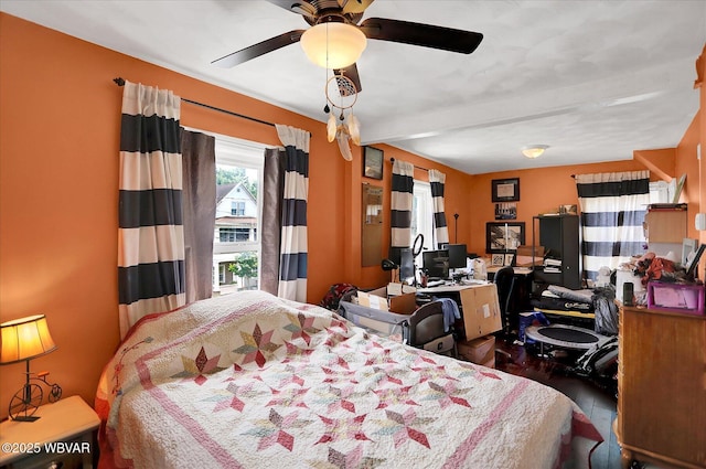 679 2nd Ave, Williamsport, PA 17701 - bedroom featuring wood finished floors, a ceiling fan, and a desk