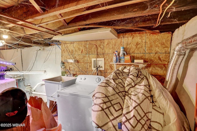679 2nd Ave, Williamsport, PA 17701 - washroom featuring washer / dryer