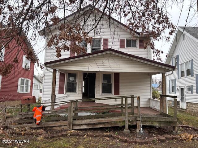 view of front of house with a porch