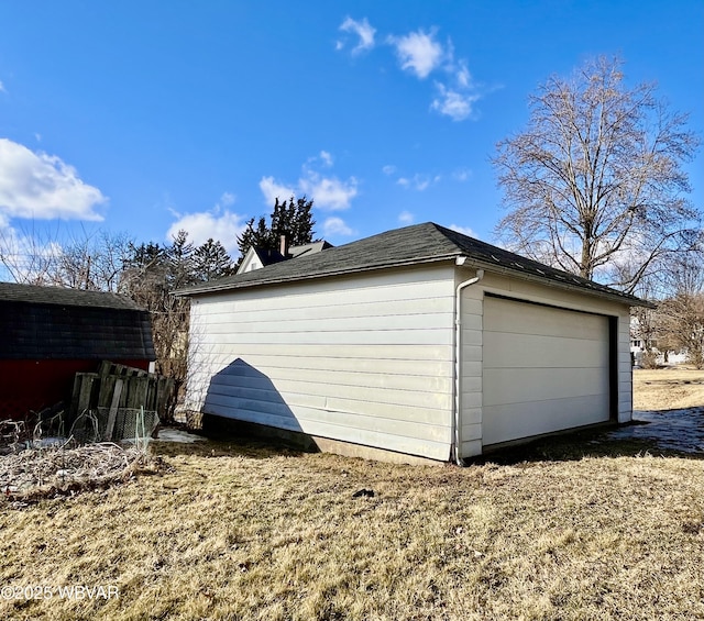 view of detached garage