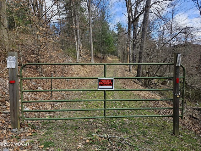 202 Becker Hill Rd, Williamsport, PA 17701