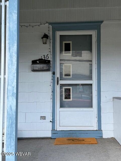 136 W 2nd Ave S, Williamsport, PA 17702 - photo 2