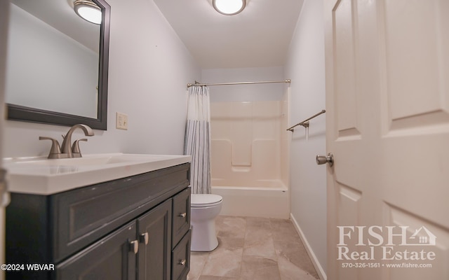 full bathroom with vanity, toilet, and shower / bath combo