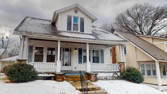 view of front of house with covered porch