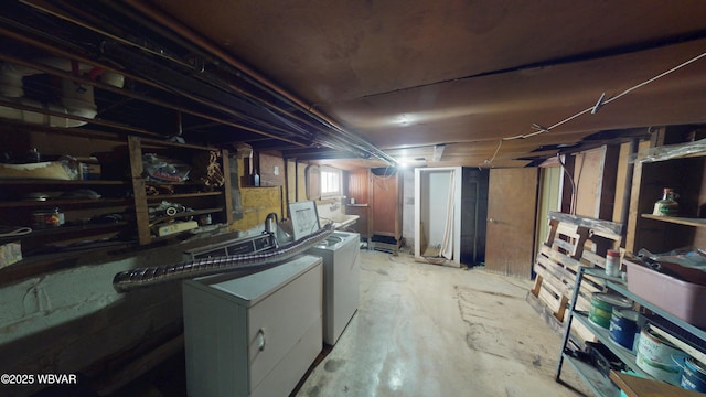 basement with washer and dryer