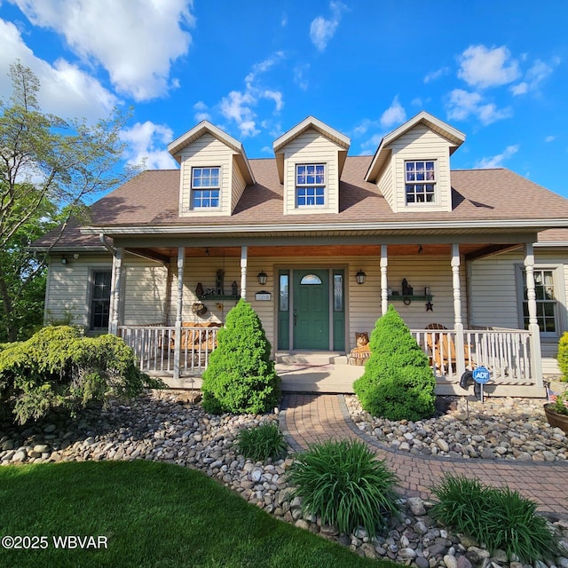 view of front of house with covered porch
