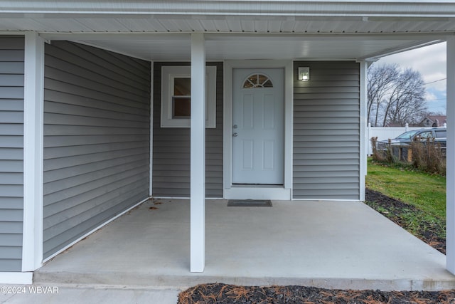 view of entrance to property