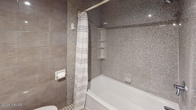 524 Pardee Rd, Millmont, PA 17845 - bathroom featuring shower / tub combo and toilet