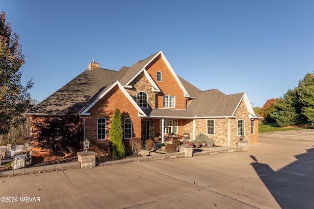 view of front of house featuring a porch