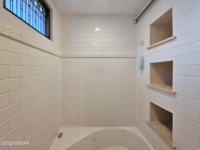bathroom featuring shower / bathing tub combination