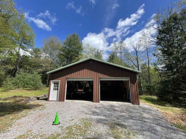 view of detached garage