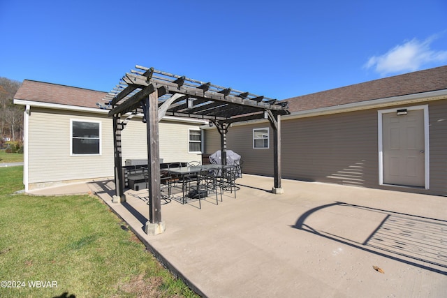 view of patio featuring a pergola