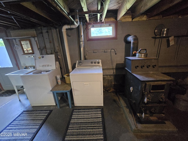 4401 Pine Mountain Rd, Jersey Shore, PA 17740 - laundry room featuring washing machine and dryer