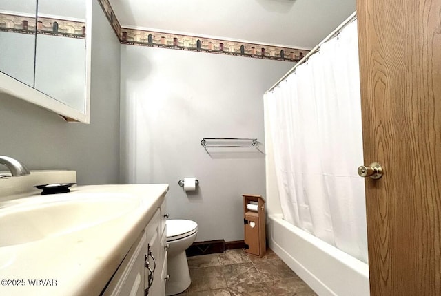 150 Pine Creek Ave, Jersey Shore, PA 17740 - bathroom with vanity and shower / bath combo