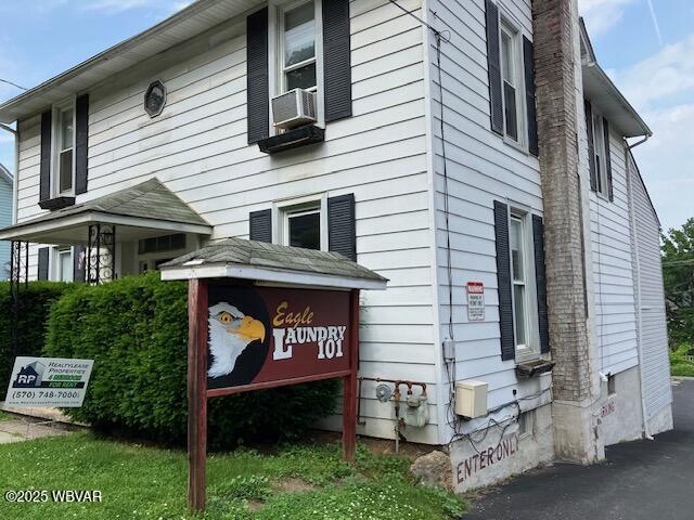 130 N Fairview St, Lock Haven, PA 17745 - view of side of property with cooling unit