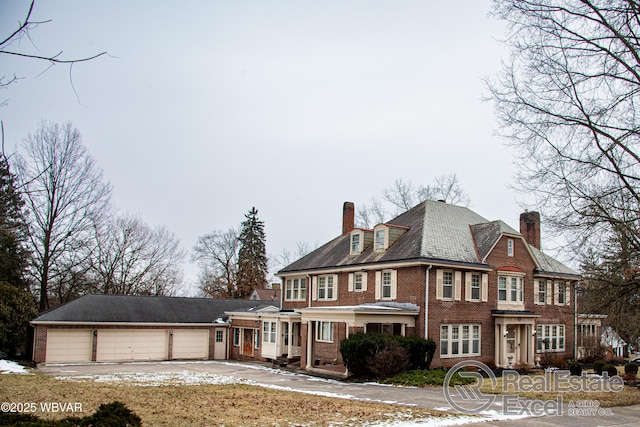 view of front of house with a garage