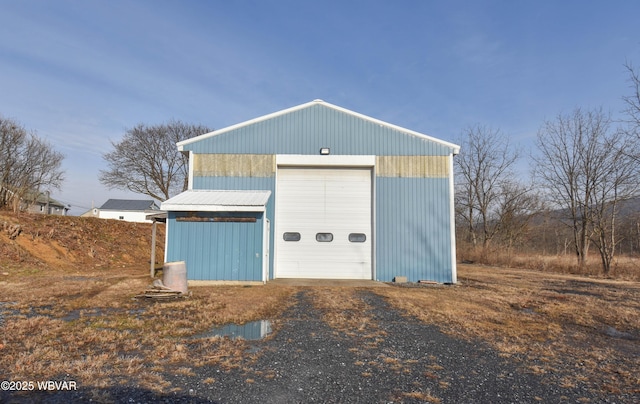 view of detached garage