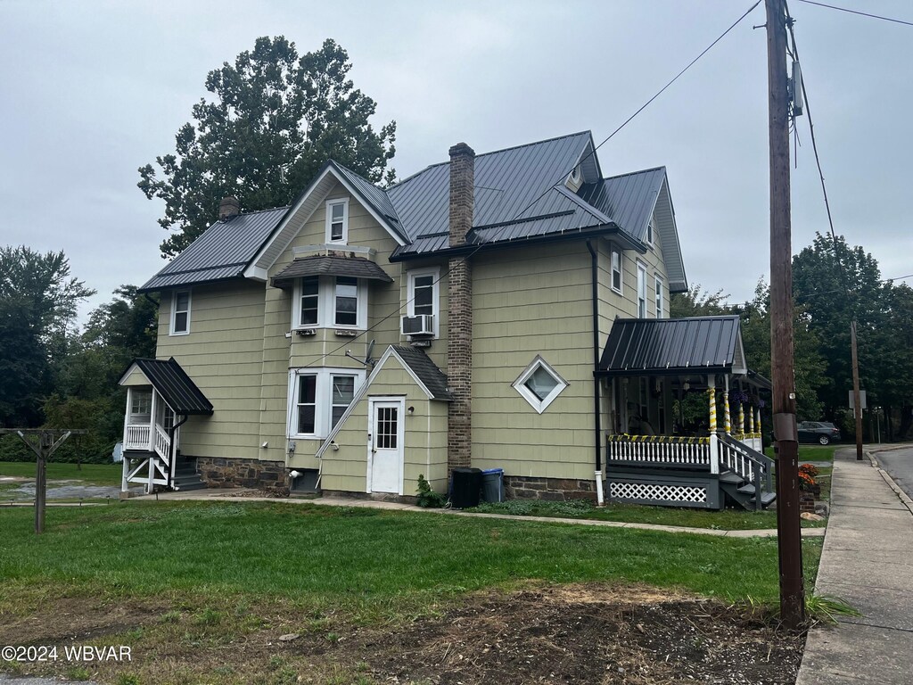 110 Valley St S, Williamsport, PA 17702 - photo 2