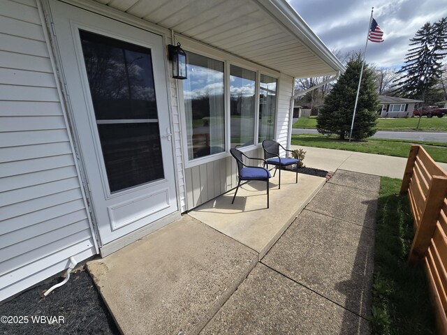 2437 Vista Rd, Williamsport, PA 17701 - view of patio / terrace
