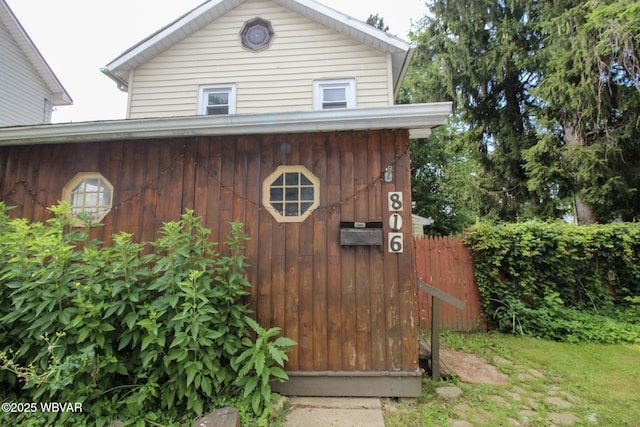816 Wilson St, Williamsport, PA 17701 - photo 2