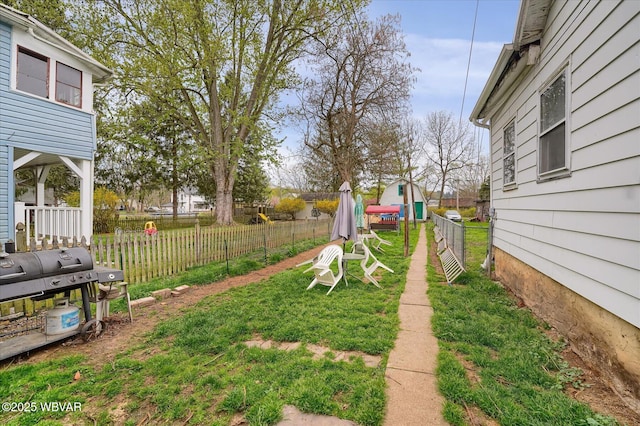 522 S Main St, Jersey Shore, PA 17740 - view of yard featuring fence
