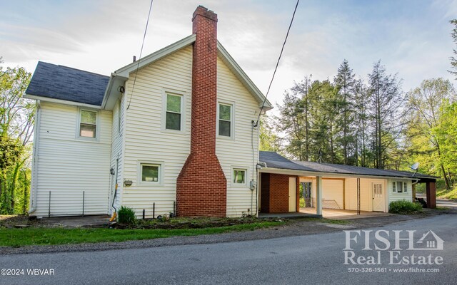 view of side of property