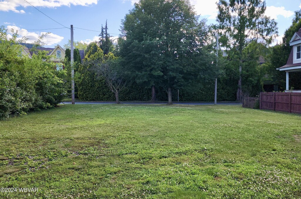 621 S Market St S, Williamsport, PA 17702 - photo 1