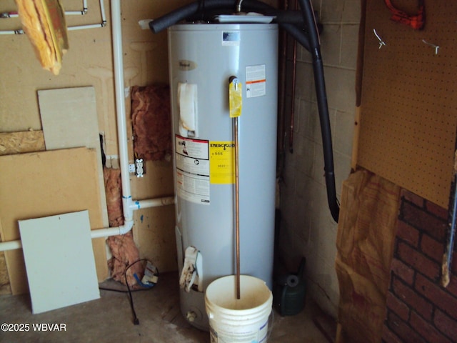117 Oak Ln, Lock Haven, PA 17745 - utilities with water heater