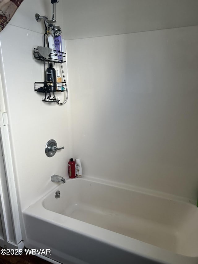 bathroom featuring shower / washtub combination