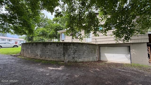 19 Lime Bluff Rd, Hughesville, PA 17737 - garage with driveway