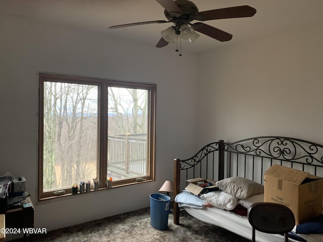 bedroom featuring ceiling fan