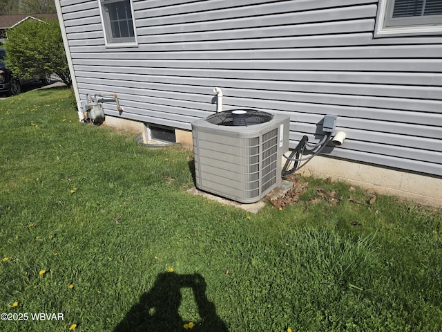 32 Chestnut Ct, Jersey Shore, PA 17740 - details with central AC