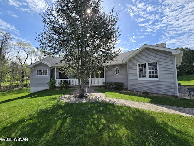 32 Chestnut Ct, Jersey Shore, PA 17740 - ranch-style house featuring a porch and a front yard