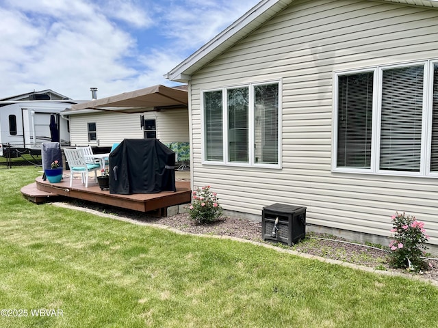 15 Hillview Ave, Williamsport, PA 17701 - rear view of property with a deck and a lawn