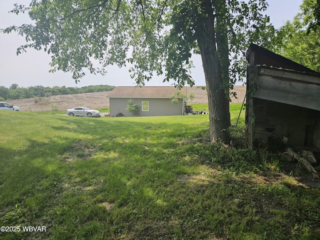 93 Woodside Rd, Danville, PA 17821 - view of green lawn