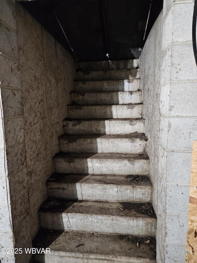 93 Woodside Rd, Danville, PA 17821 - stairway with concrete block wall