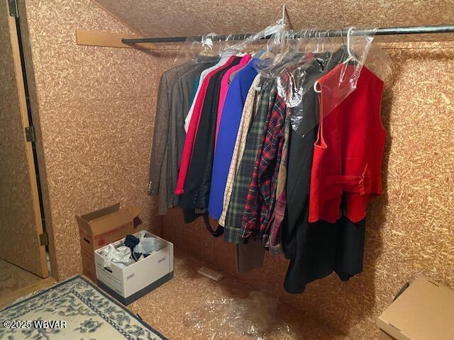 1550 Campbell St, Williamsport, PA 17701 - view of walk in closet
