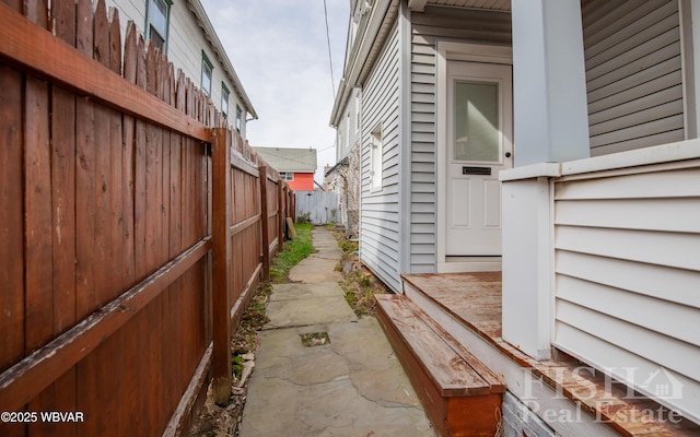 435 Grant St, Williamsport, PA 17701 - view of side of property featuring fence