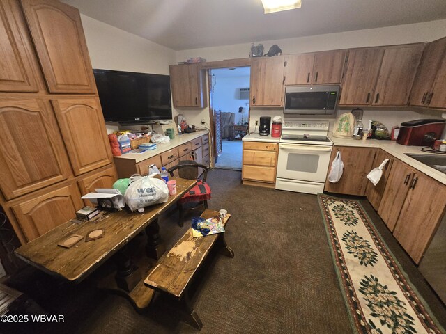 221 S Hill Rd, New Columbia, PA 17856 - photo 9