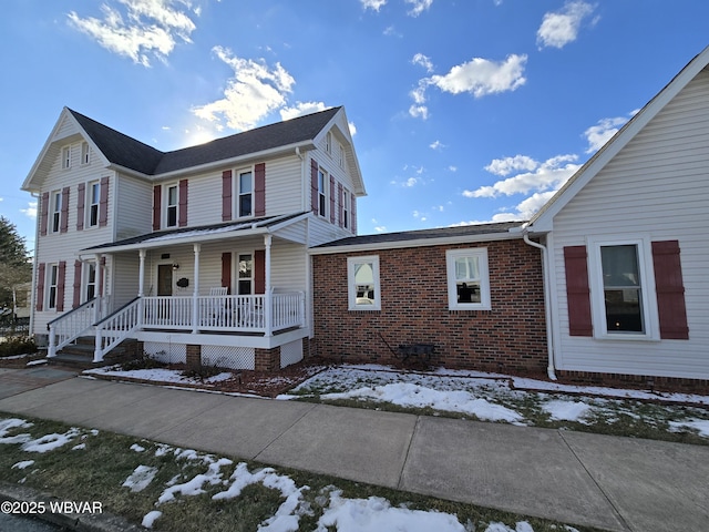 view of front facade with covered porch