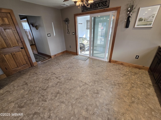 empty room with ceiling fan