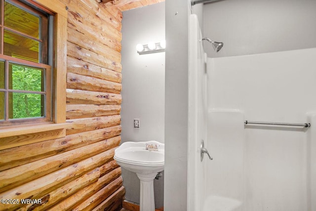 175 Hemlock Ln, Millville, PA 17846 - bathroom featuring rustic walls