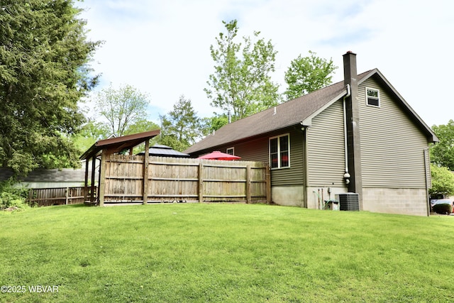 82 Woodside Cir, Jersey Shore, PA 17740 - view of yard