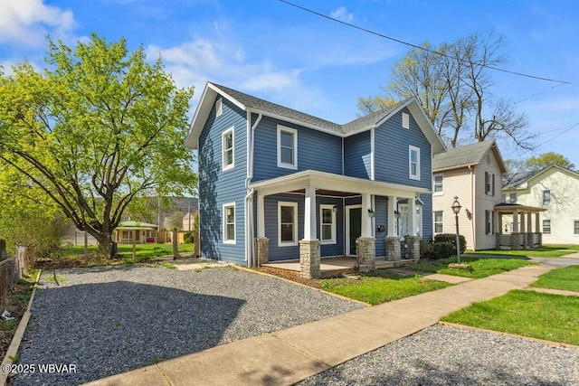view of front of property featuring a porch