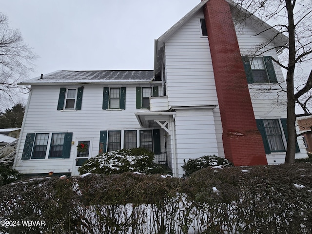 view of front of property