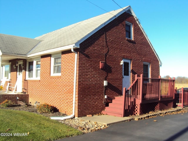 view of home's exterior